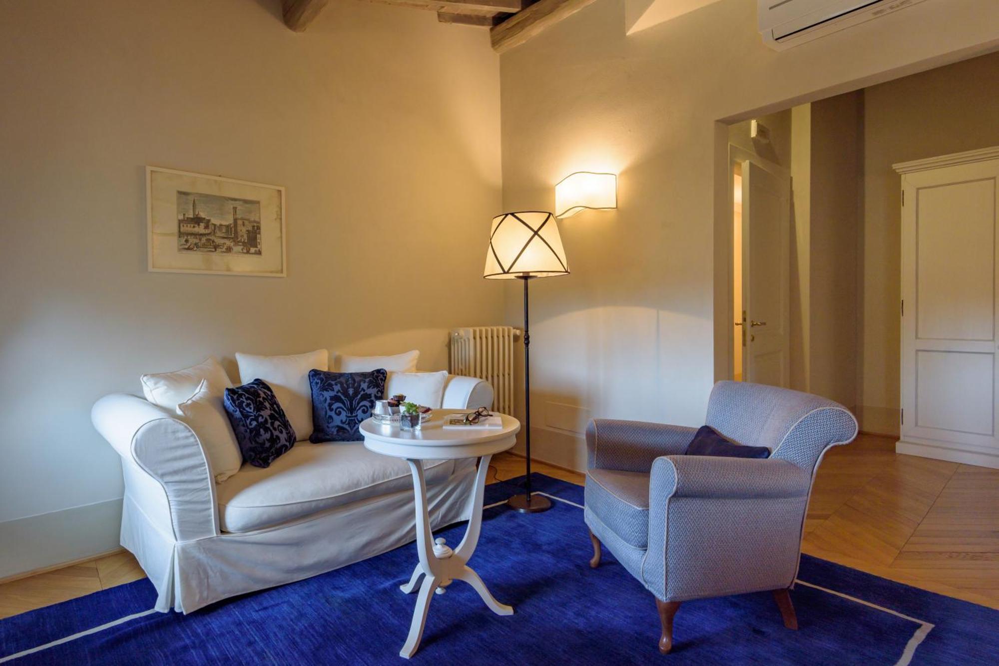 Palazzo Della Stufa Residenza D'Epoca Bed & Breakfast Florence Exterior photo